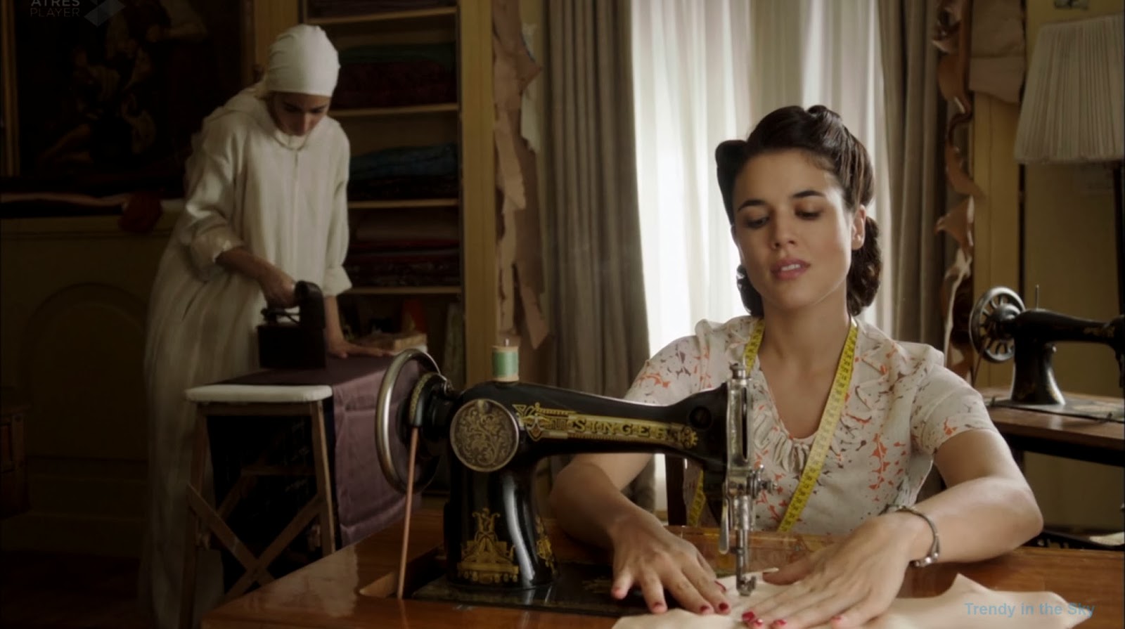 El-tiempo-entre-costuras-máquina-coser-Singer